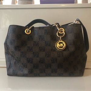 Michael Kors Checker board crossbody purse